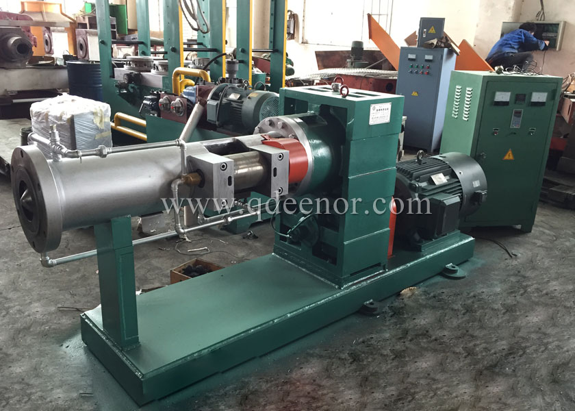 XJ-150 Rubber extruder